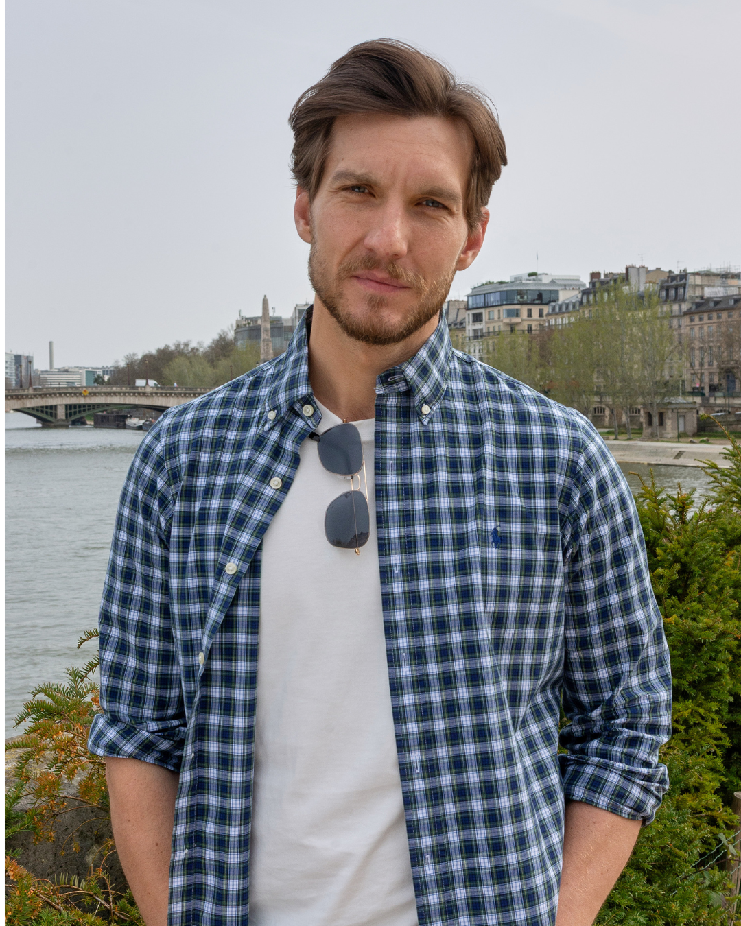 Scott Michael Foster Paris