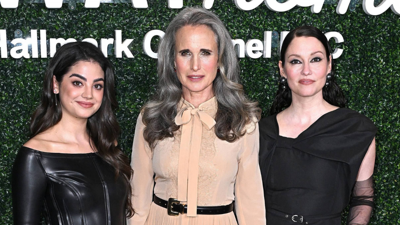 Hallmark Way Home Stars