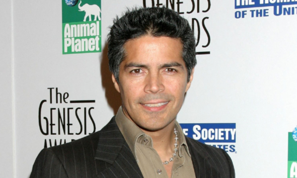 Esai Morales 2006